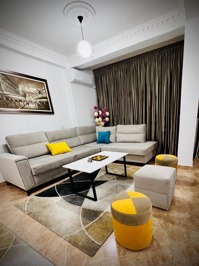 Daily Rent Apartment City Center Elbasan 6 Ngoại thất bức ảnh